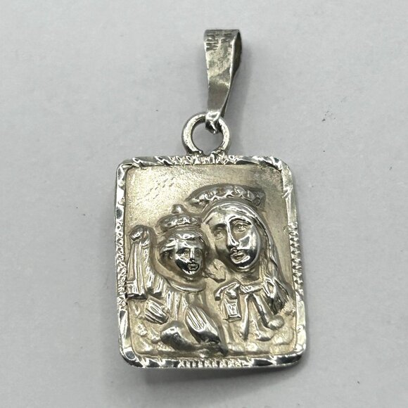 Vintage Mexico 925 Sterling Silver Jesus Christ & Mary Double Sided Pendant - Picture 5 of 7